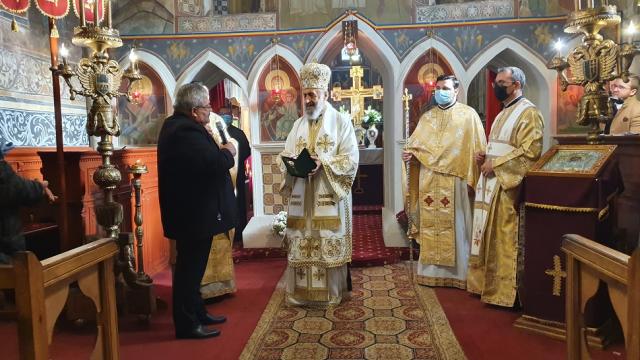 Liturghie arhiereasca in parohia Zlatna II, protopopiatul Alba Iulia