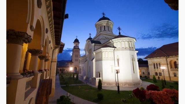 Catedrala arhiepiscopală din Alba Iulia