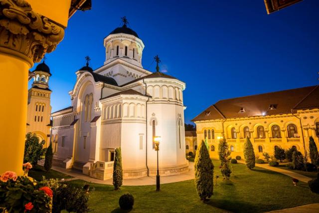 Catedrala arhiepiscopală din Alba Iulia