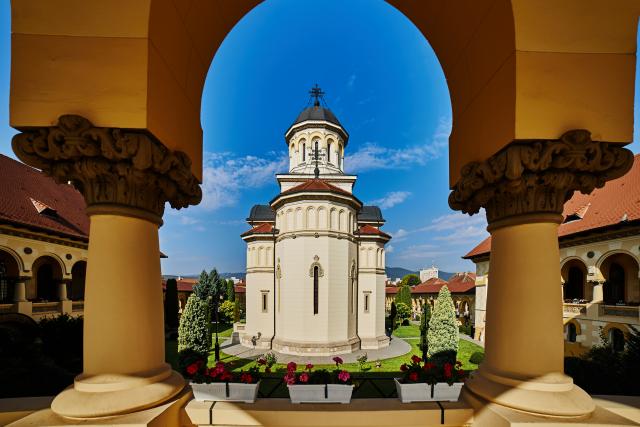 Catedrala arhiepiscopală din Alba Iulia